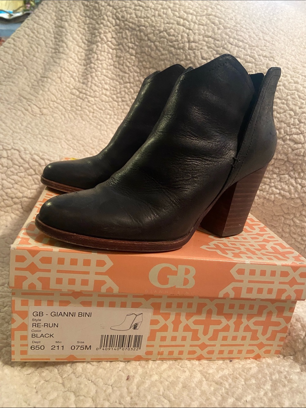 Gianni Bini Black Leather Ankle Booties with Stacked Heel